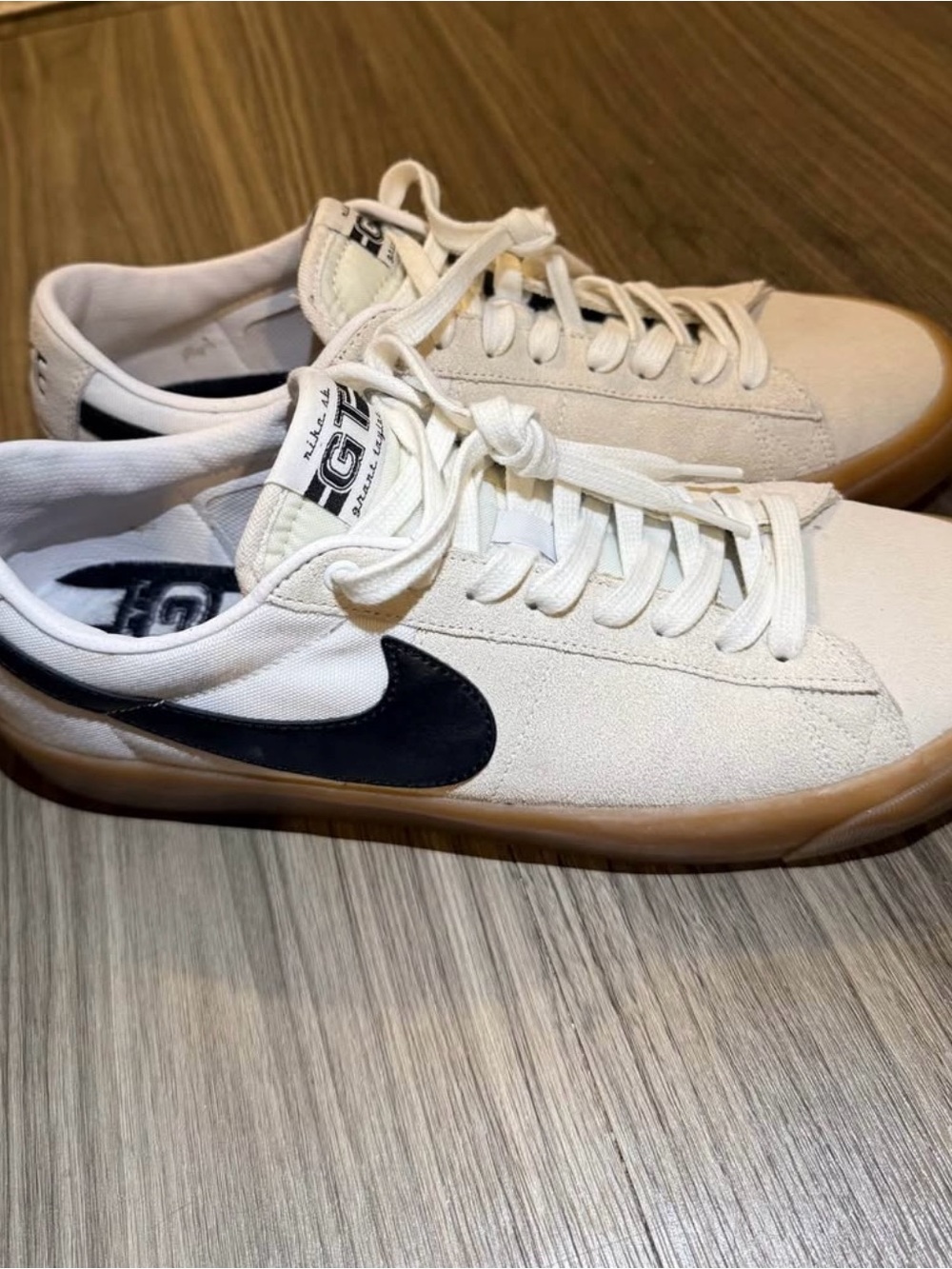 Nike Men's White Canvas Sneakers with Black Swoosh - Casual Low-Top